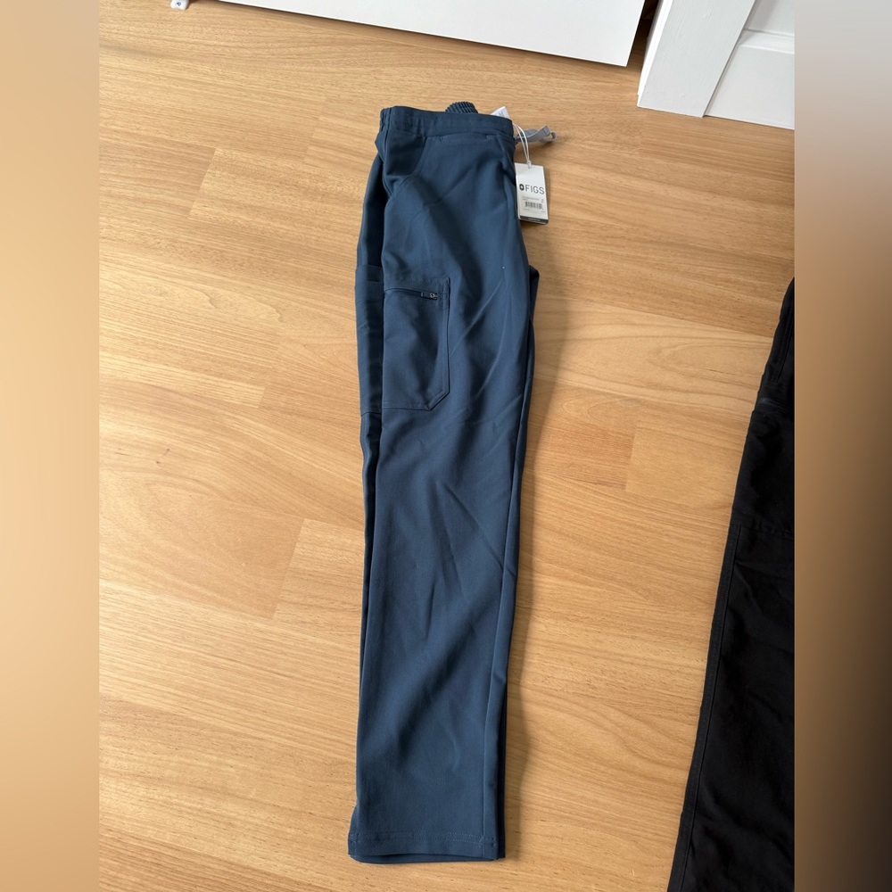 Dark Harbor Figs Yola Scrub Pants